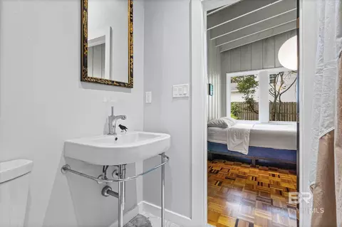 Bath - 120 S Mcgregor Ave, Mobile, AL 36608 photo 3 of 7