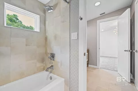 Bath - 120 S Mcgregor Ave, Mobile, AL 36608 photo 6 of 7