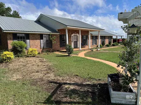 3791 Robinsonville Rd, Atmore, AL 36502