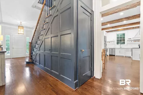 Entry Way - 3863 Old Shell Rd, Mobile, AL 36608 photo 2 of 8
