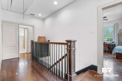 Entry Way - 3863 Old Shell Rd, Mobile, AL 36608 photo 7 of 8