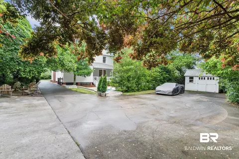 Exterior - 3863 Old Shell Rd, Mobile, AL 36608 photo 8 of 12