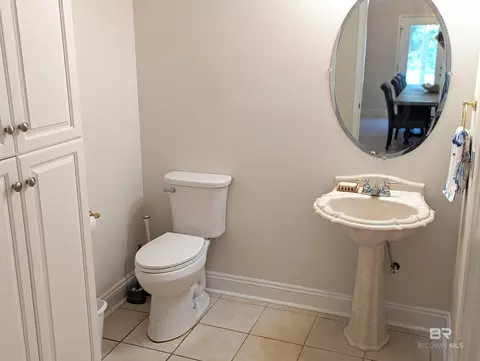 Bath - 6654 E Quarry Dr, Elberta, AL 36530 photo 3 of 5
