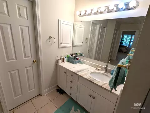 Bath - 6654 E Quarry Dr, Elberta, AL 36530 photo 2 of 5