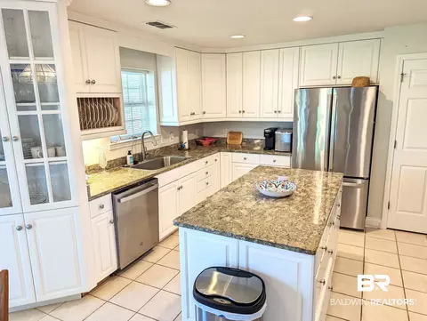 Kitchen - 6654 E Quarry Dr, Elberta, AL 36530 photo 1 of 4