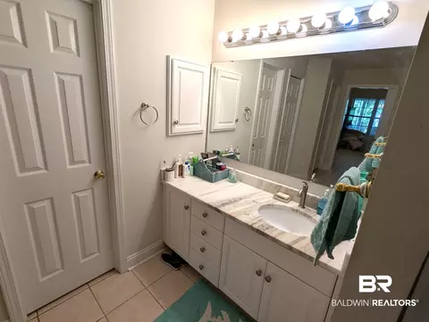 Bath - 6654 E Quarry Dr, Elberta, AL 36530 photo 2 of 5