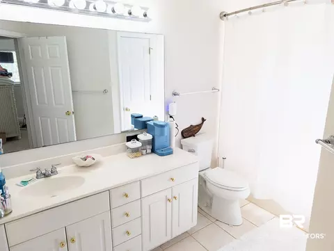 Bath - 6654 E Quarry Dr, Elberta, AL 36530 photo 4 of 5