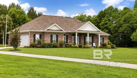 26064 Chatelaine Rd, Elberta, AL 36530