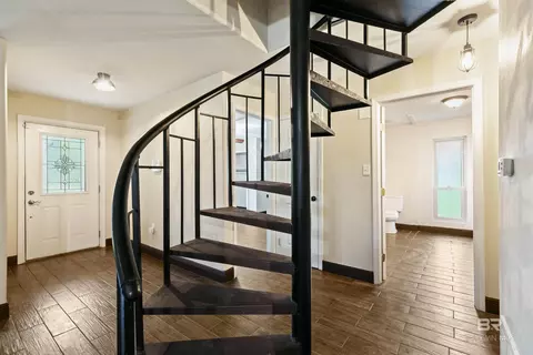 Entry Way - 2728 Lost River Rd, Mobile, AL 36605 photo 2 of 4