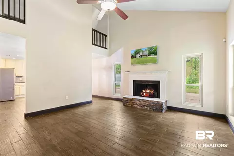 Living - 2728 Lost River Rd, Mobile, AL 36605 photo 3 of 5