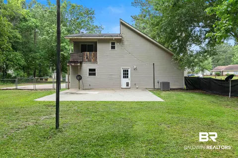 Exterior - 2728 Lost River Rd, Mobile, AL 36605 photo 8 of 11