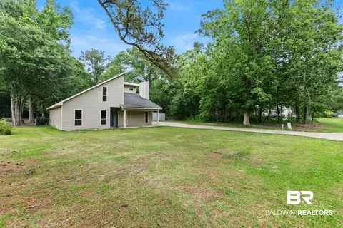 Exterior - 2728 Lost River Rd, Mobile, AL 36605 photo 3 of 11
