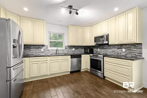 Kitchen - 2728 Lost River Rd, Mobile, AL 36605 photo 1 of 6