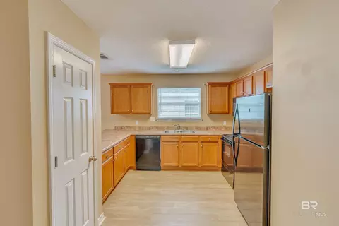 Entry Way - 2190 Seasons Ct, Mobile, AL 36695 photo 1 of 4