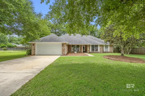 25379 N Sunset Ct, Loxley, AL 36551