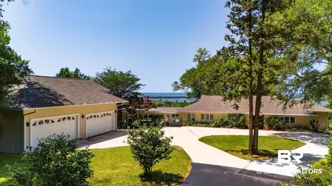 120 Patrician Dr, Spanish Fort, AL 36527