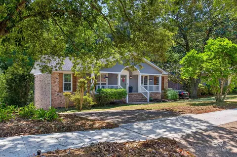Exterior - 404 Pine Ct, Mobile, AL 36608 photo 12 of 16