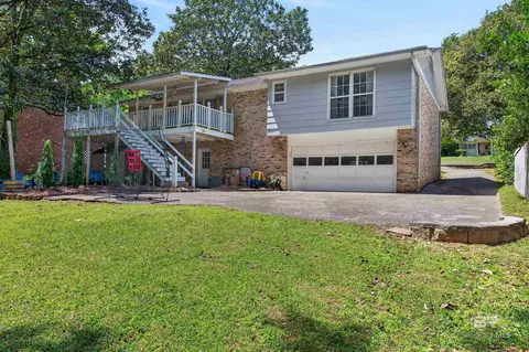 Exterior - 404 Pine Ct, Mobile, AL 36608 photo 9 of 16