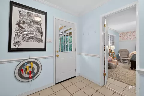 Entry Way - 404 Pine Ct, Mobile, AL 36608 photo 5 of 8