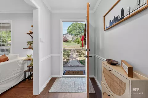 Entry Way - 404 Pine Ct, Mobile, AL 36608 photo 2 of 8