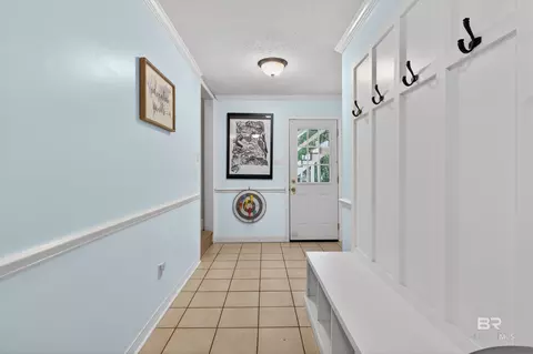 Entry Way - 404 Pine Ct, Mobile, AL 36608 photo 6 of 8