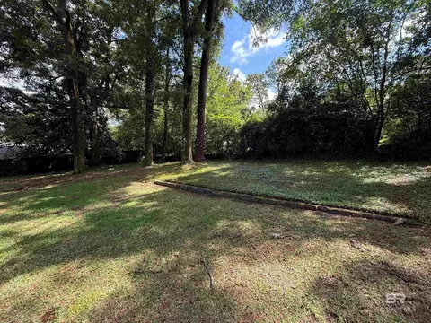 Exterior - 559 Brawood Dr, Mobile, AL 36608 photo 7 of 7