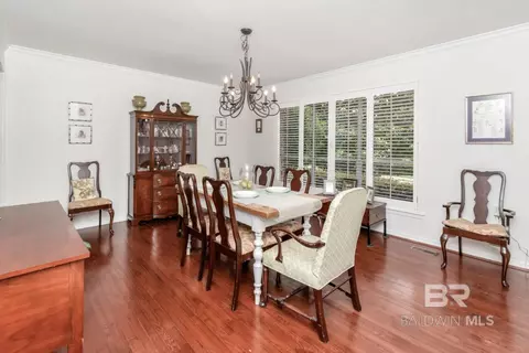 Dining - 559 Brawood Dr, Mobile, AL 36608 photo 2 of 3