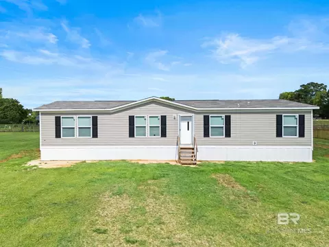 101 Clearview Rd, Flomaton, AL 36441
