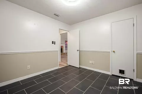 Entry Way - 8231 Pinebough Ave, Mobile, AL 36695 photo 2 of 2