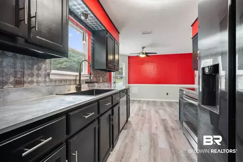 Kitchen - 8231 Pinebough Ave, Mobile, AL 36695 photo 1 of 3