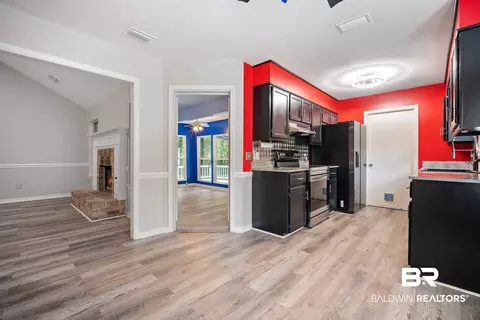 Entry Way - 8231 Pinebough Ave, Mobile, AL 36695 photo 1 of 2