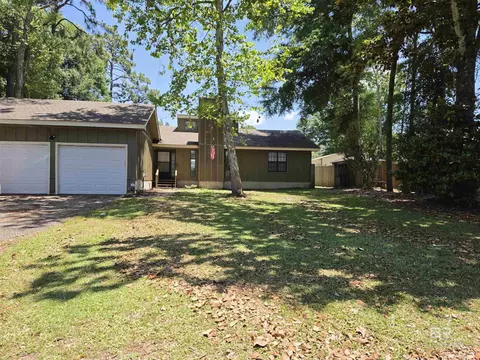 113 Brentwood Dr, Daphne, AL 36526