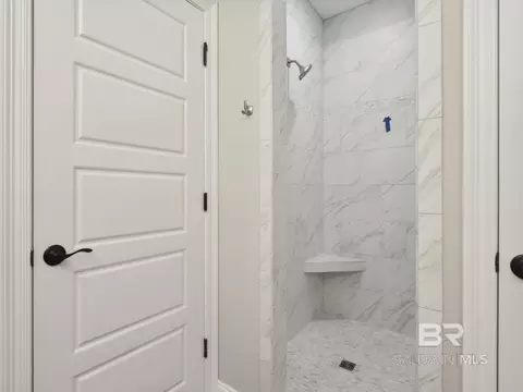 Bath - 12883 Gondala St, Elberta, AL 36530 photo 2 of 3