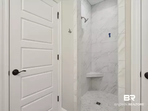 Bath - 12883 Gondala St, Elberta, AL 36530 photo 2 of 3