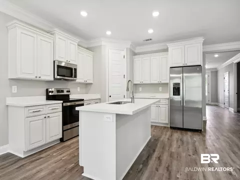 Kitchen - 12883 Gondala St, Elberta, AL 36530 photo 1 of 2