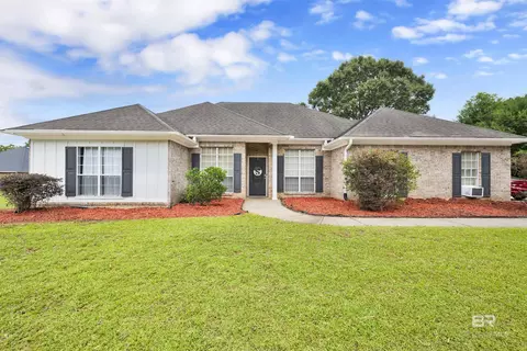 7770 Landing Eagle Dr, Daphne, AL 36526