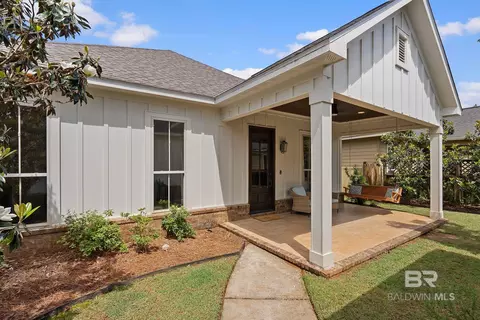 655 Norman Ln, Fairhope, AL 36532