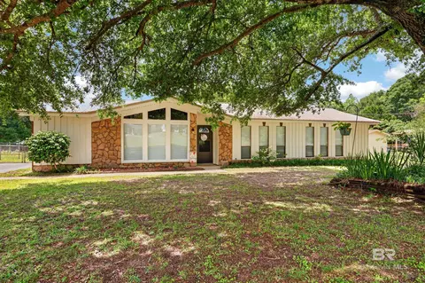 9073 Howells Ferry Rd, Semmes, AL 36575