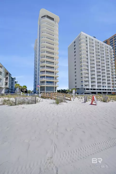 825 W Beach Blvd #2, Gulf Shores, AL 36542
