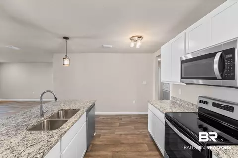 Kitchen - 23363 Shadowridge Dr, Daphne, AL 36526 photo 4 of 7