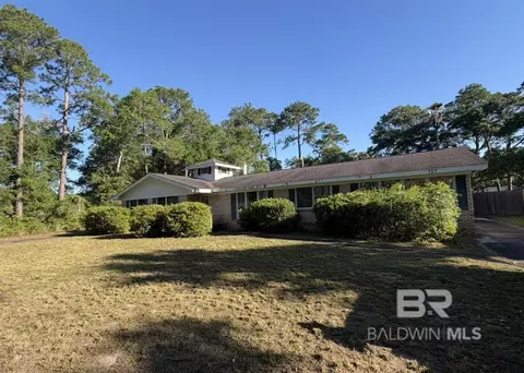 412 W 23rd Ave, Gulf Shores, AL 36542