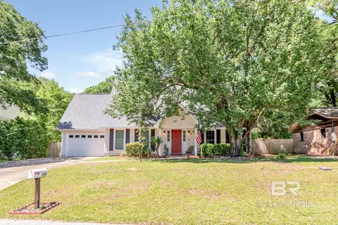 119 Kingswood Dr, Daphne, AL 36526
