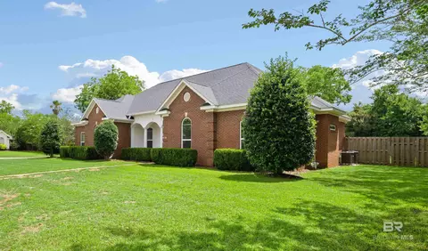 9270 Parliament Cir, Daphne, AL 36526