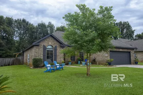 20752 Southwood St, Fairhope, AL 36532
