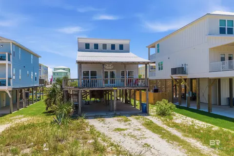 1425 W Lagoon Ave, Gulf Shores, AL 36542