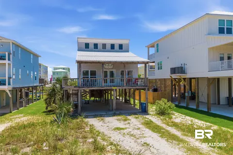 1425 W Lagoon Ave, Gulf Shores, AL 36542