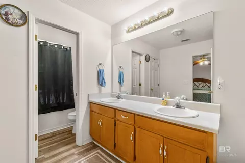 Bath - 35893 Pine Rd, Stapleton, AL 36578 photo 1 of 3