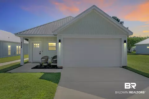 8044 Carmel Cir, Foley, AL 36535