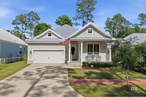 2560 Bienville Ave, Gulf Shores, AL 36542