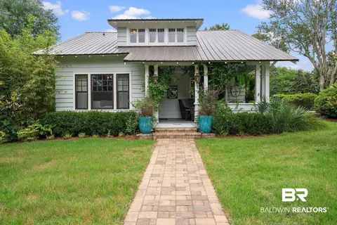 111 Fels Ave, Fairhope, AL 36532